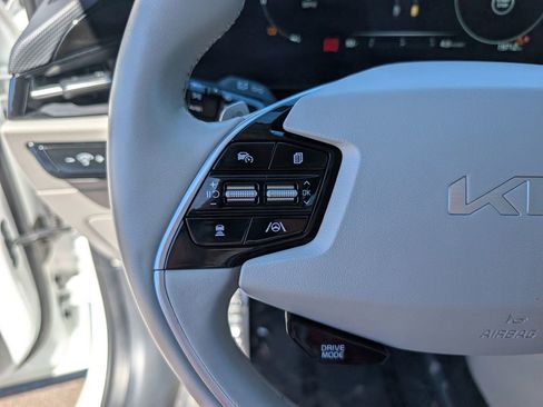 Certified 2023 Kia Niro Wave w/ Wave Preserve Package image 26