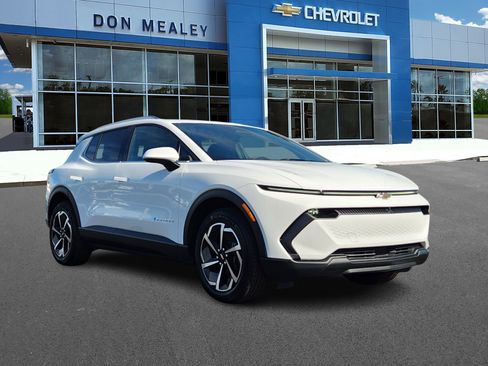 New 2026 Chevrolet Equinox EV LT image 1