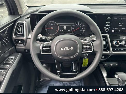 Certified 2023 Kia Sorento LX FWD image 12