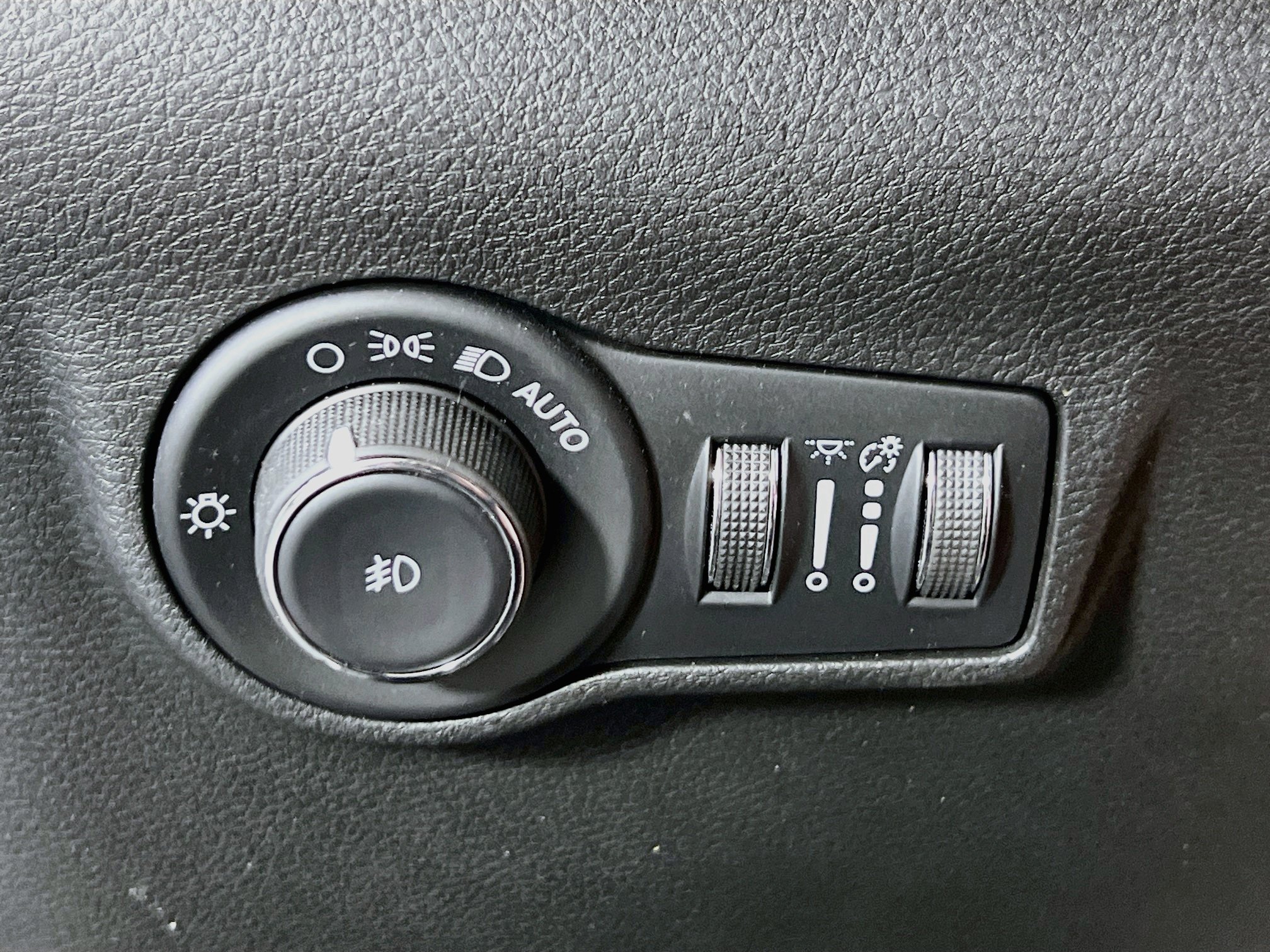 Used 2022 Jeep Compass Latitude w/ Convenience Group AWD/4WD image 10