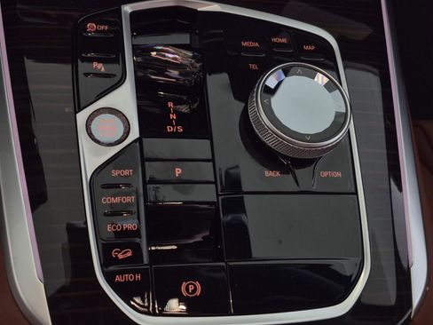 New 2026 BMW X5 M60i image 14