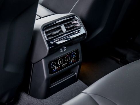 New 2026 BMW M5 Touring image 31