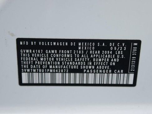 Used 2023 Volkswagen Jetta SE w/ Panoramic Sunroof Package image 27