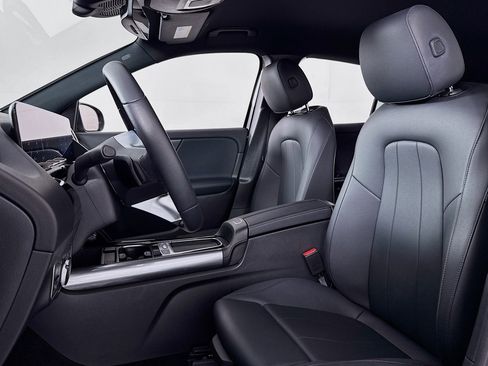 Certified 2026 Mercedes-Benz GLA 250 image 17