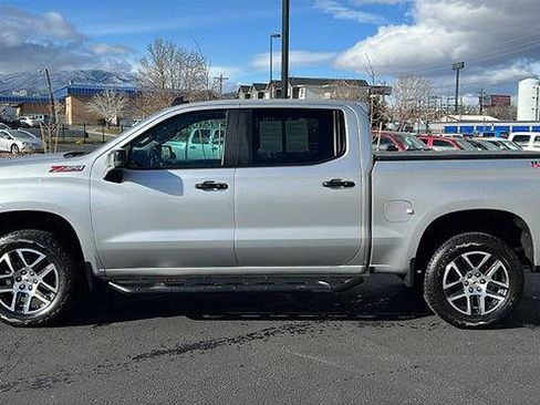 Used 2019 Chevrolet Silverado 1500 LT Trail Boss image 9