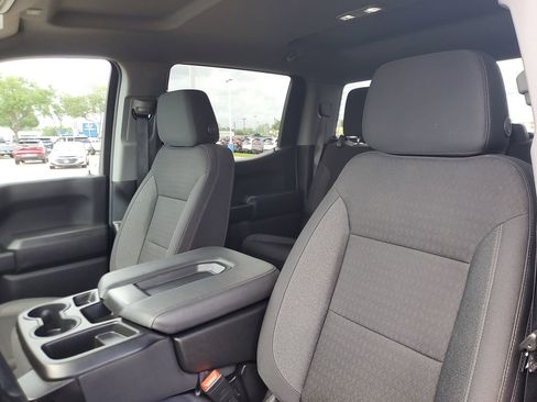 Used 2025 Chevrolet Silverado 1500 Custom image 15