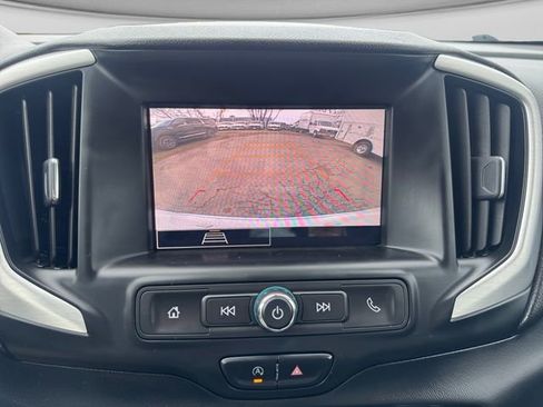 Used 2022 GMC Terrain SLE w/ Driver Convenience Package image 19