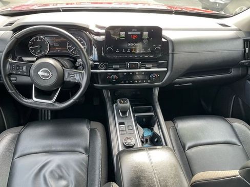 Certified 2023 Nissan Pathfinder SL AWD/4WD image 11