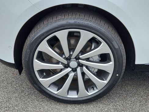 New 2025 Land Rover Range Rover Long Wheelbase SE AWD/4WD image 9