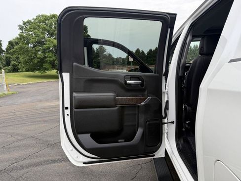 Used 2019 GMC Sierra 1500 Denali w/ Denali Ultimate Package AWD/4WD image 19