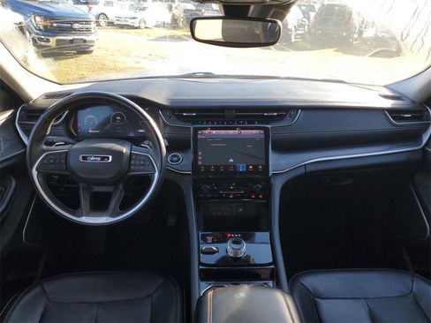 Used 2021 Jeep Grand Cherokee L Limited image 28