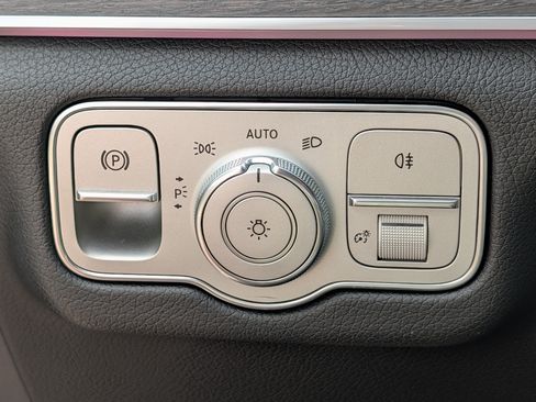 Used 2022 Mercedes-Benz GLE 350 image 26