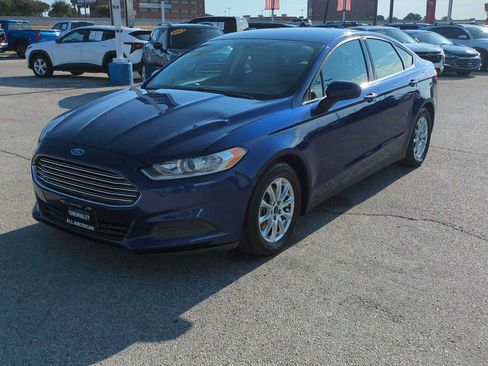 Used 2016 Ford Fusion S FWD image 4