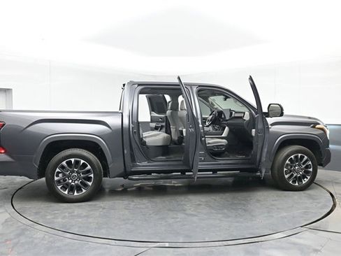 Used 2022 Toyota Tundra Limited image 54