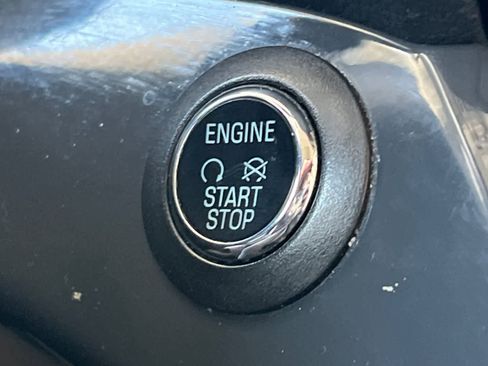 Used 2014 Ford Escape Titanium w/ Equipment Group 401A FWD image 25