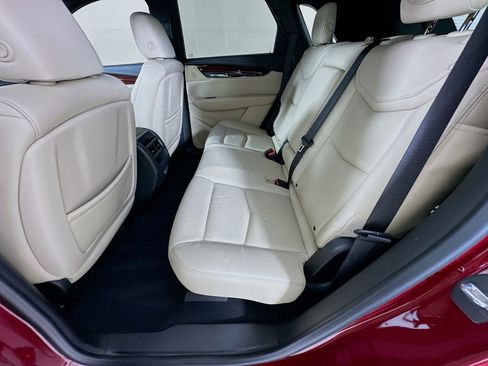 Used 2017 Cadillac XT5 Luxury w/ Driver Awareness Package FWD image 26