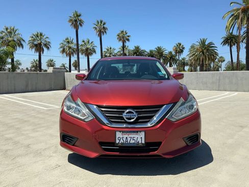 Used 2016 Nissan Altima 2.5 S w/ Power Driver Seat Package FWD image 3