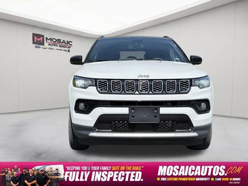 Used 2025 Jeep Compass Limited AWD/4WD image 2