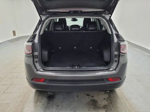 Used 2022 Jeep Compass Limited image 29