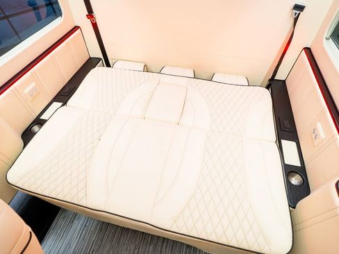 Used 2019 Mercedes-Benz Sprinter 170 image 43