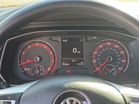 Used 2019 Volkswagen Jetta S image 2