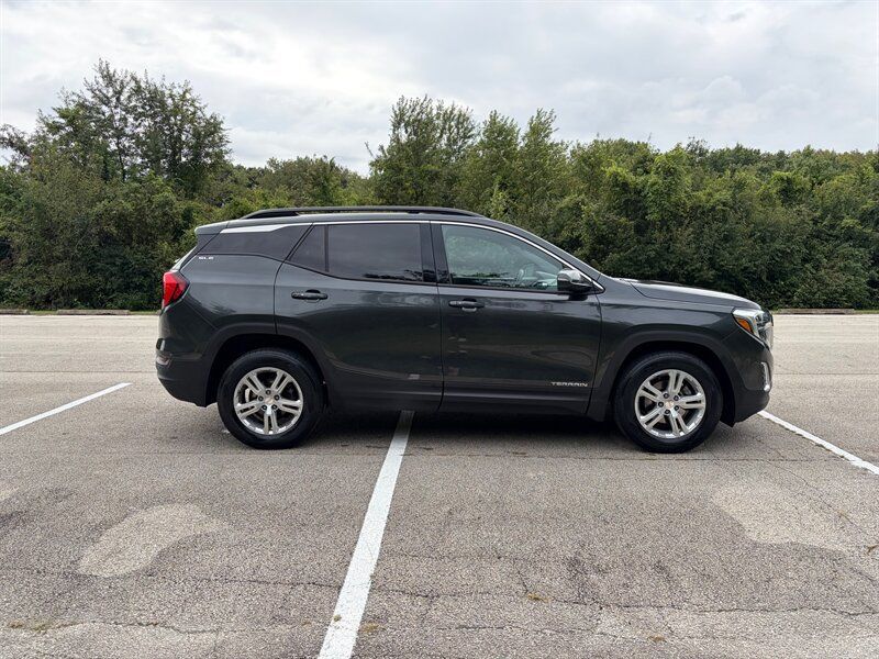 Used 2019 GMC Terrain SLE w/ Driver Convenience Package FWD image 6