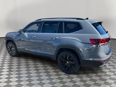 New 2026 Volkswagen Atlas SE FWD image 5