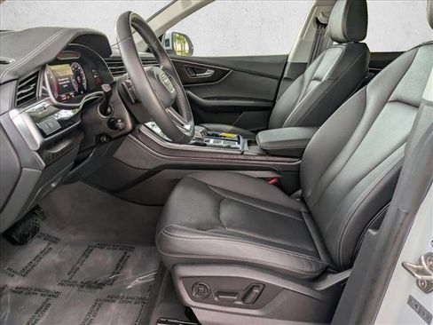 Used 2023 Audi Q8 Premium Plus image 12