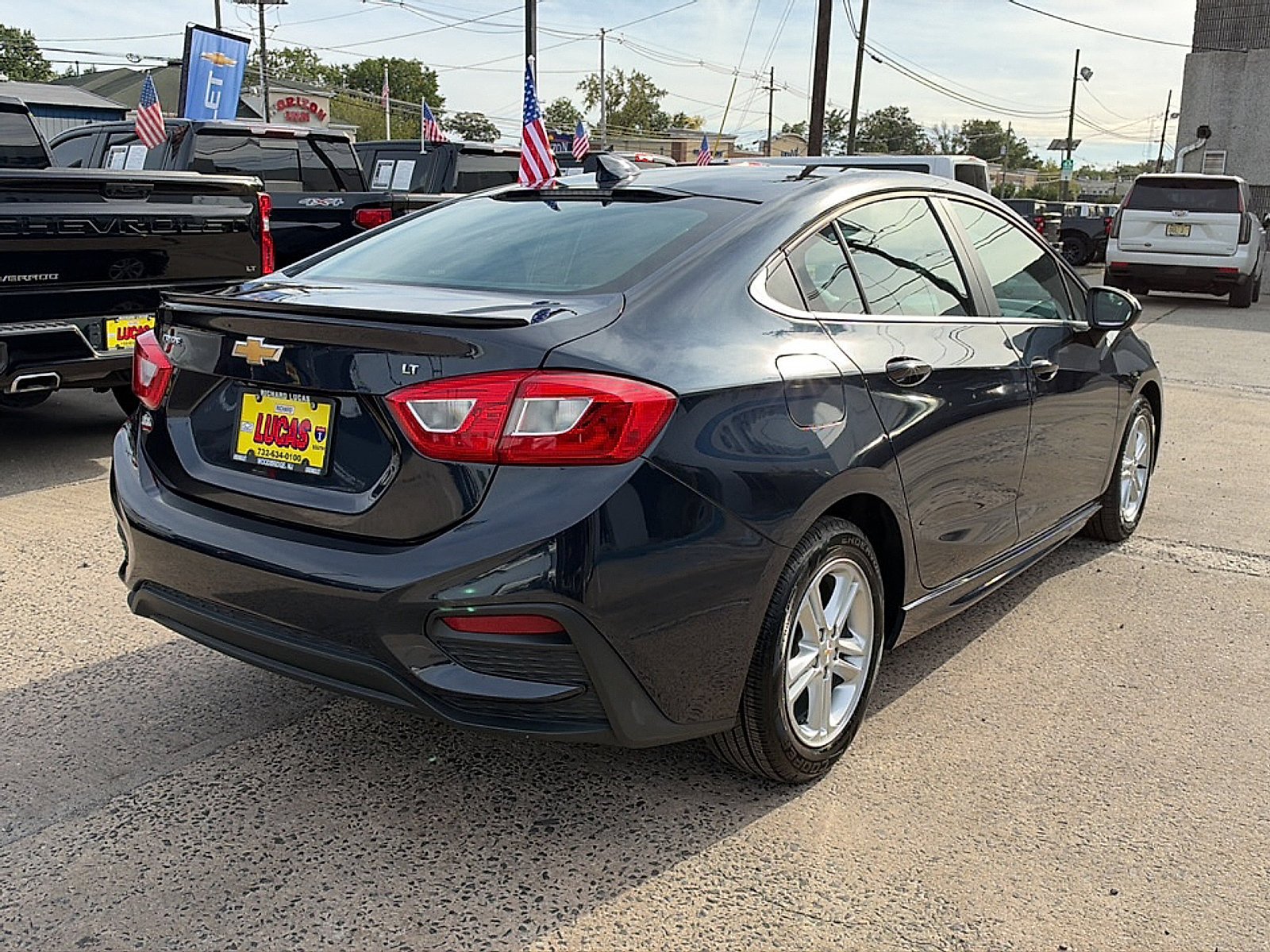Used 2016 Chevrolet Cruze LT w/ Convenience Package FWD image 5