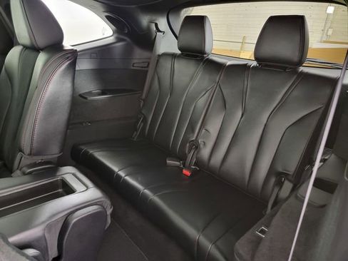 Used 2022 Acura MDX A-Spec image 16