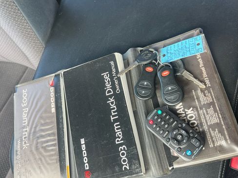 Used 2003 Dodge Ram 2500 Truck SLT image 43