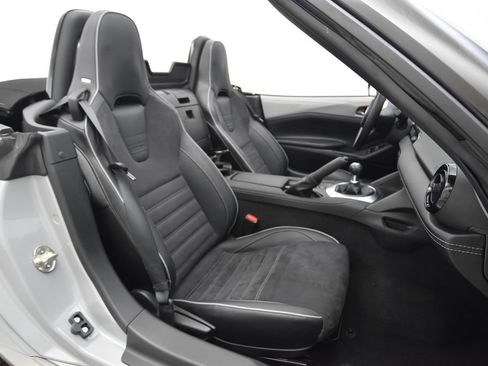 Certified 2025 MAZDA MX-5 Miata Club w/ Brembo/BBS Recaro Package RWD image 28