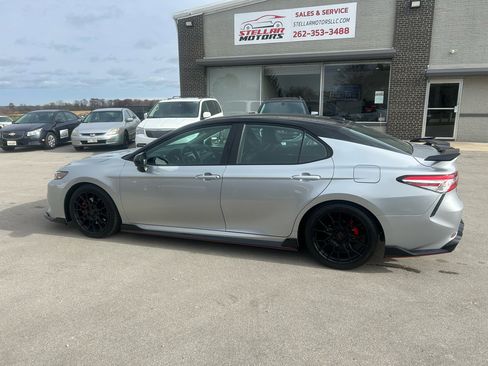 Used 2020 Toyota Camry TRD image 3