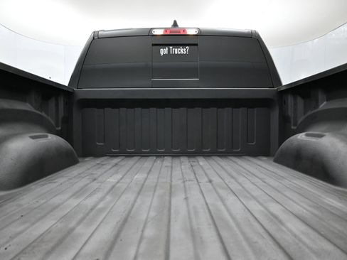 Used 2023 RAM 1500 Laramie AWD/4WD image 7