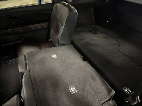 Used 2025 Honda Passport Black Edition image 36