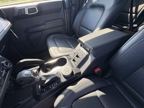 New 2026 Ford Bronco Badlands AWD/4WD image 34