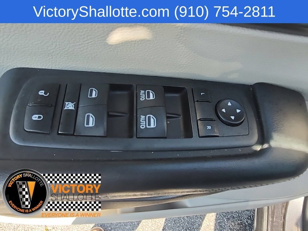 Certified 2022 Chrysler Pacifica Touring-L FWD image 21