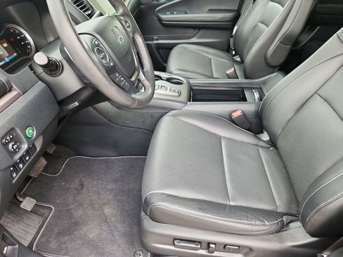 Used 2023 Honda Ridgeline RTL-E image 10