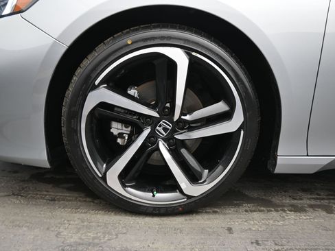 Used 2022 Honda Accord Sport image 10