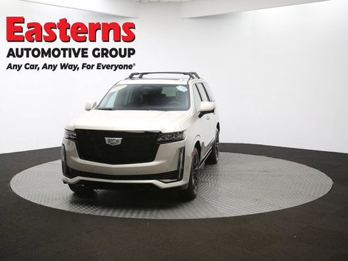 Used 2024 Cadillac Escalade Sport Platinum w/ LPO, ONYX Package image 58