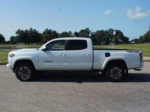 Used 2023 Toyota Tacoma TRD Sport w/ Black Out Package (TMS) AWD/4WD image 13