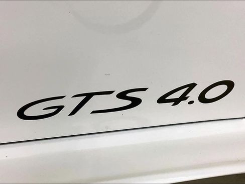 Used 2022 Porsche 718 Cayman GT4 image 9