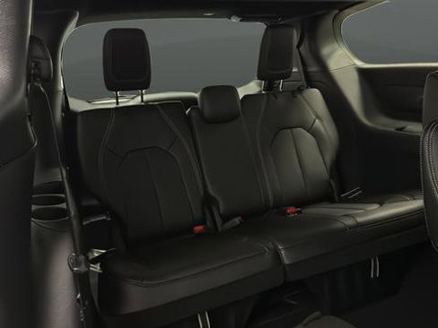 New 2026 Chrysler Voyager LX image 26