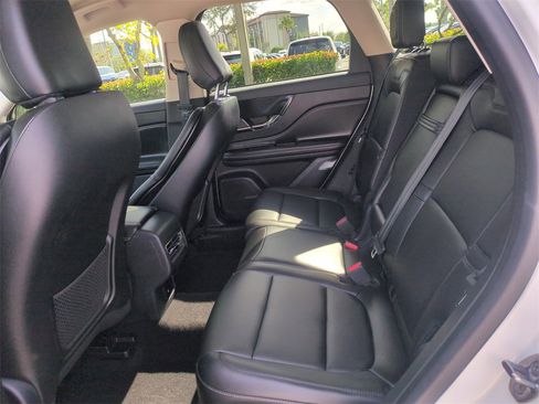 Used 2024 Lincoln Corsair FWD image 15