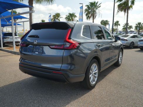 Used 2025 Honda CR-V EX image 5