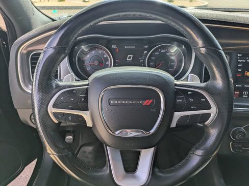 Used 2018 Dodge Charger R/T RWD image 10