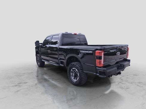 Used 2023 Ford F250 XLT w/ Black Appearance Package AWD/4WD image 6