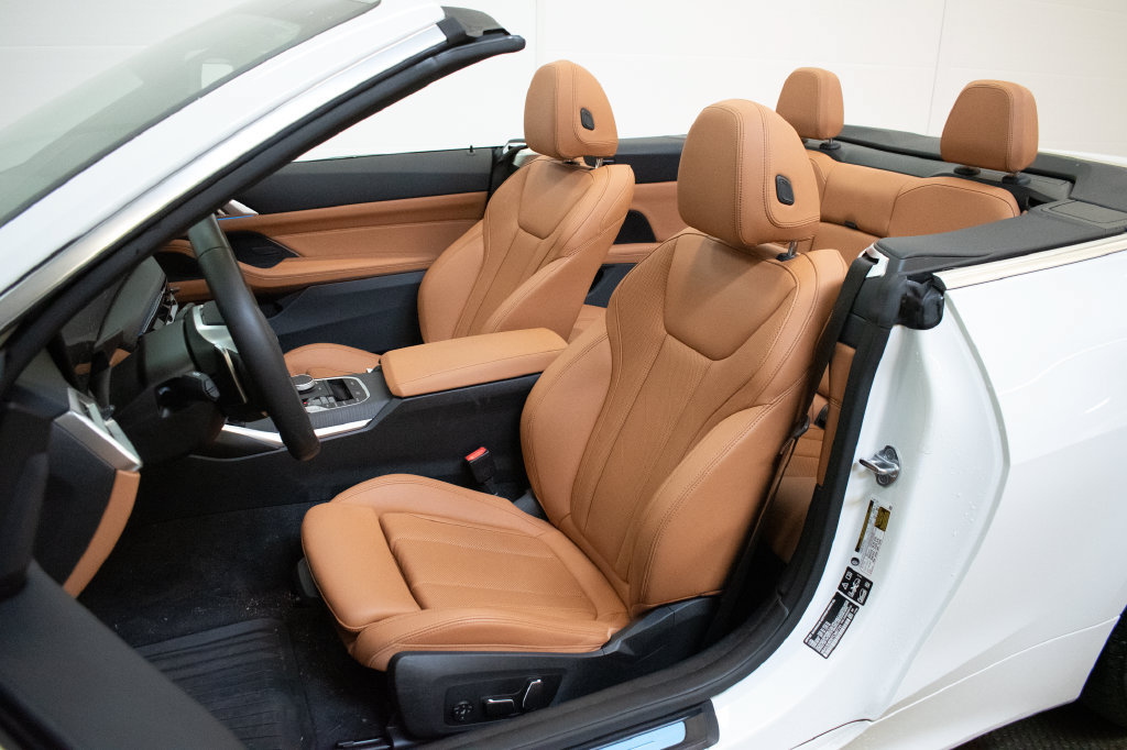 Used 2026 BMW 430i xDrive Convertible w/ Parking Assistance Package AWD/4WD image 24