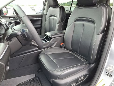 Used 2023 Jeep Grand Cherokee Limited w/ Trailer Tow Prep Group (B) image 14