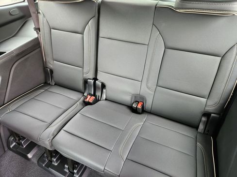 New 2026 GMC Yukon Elevation image 10